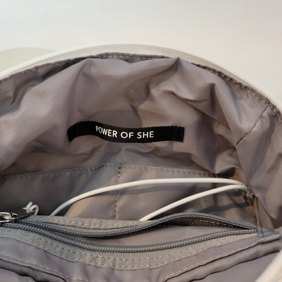 Athleta Excursion Belt Bag - Hands-Free Convenience - Picture 9 of 11